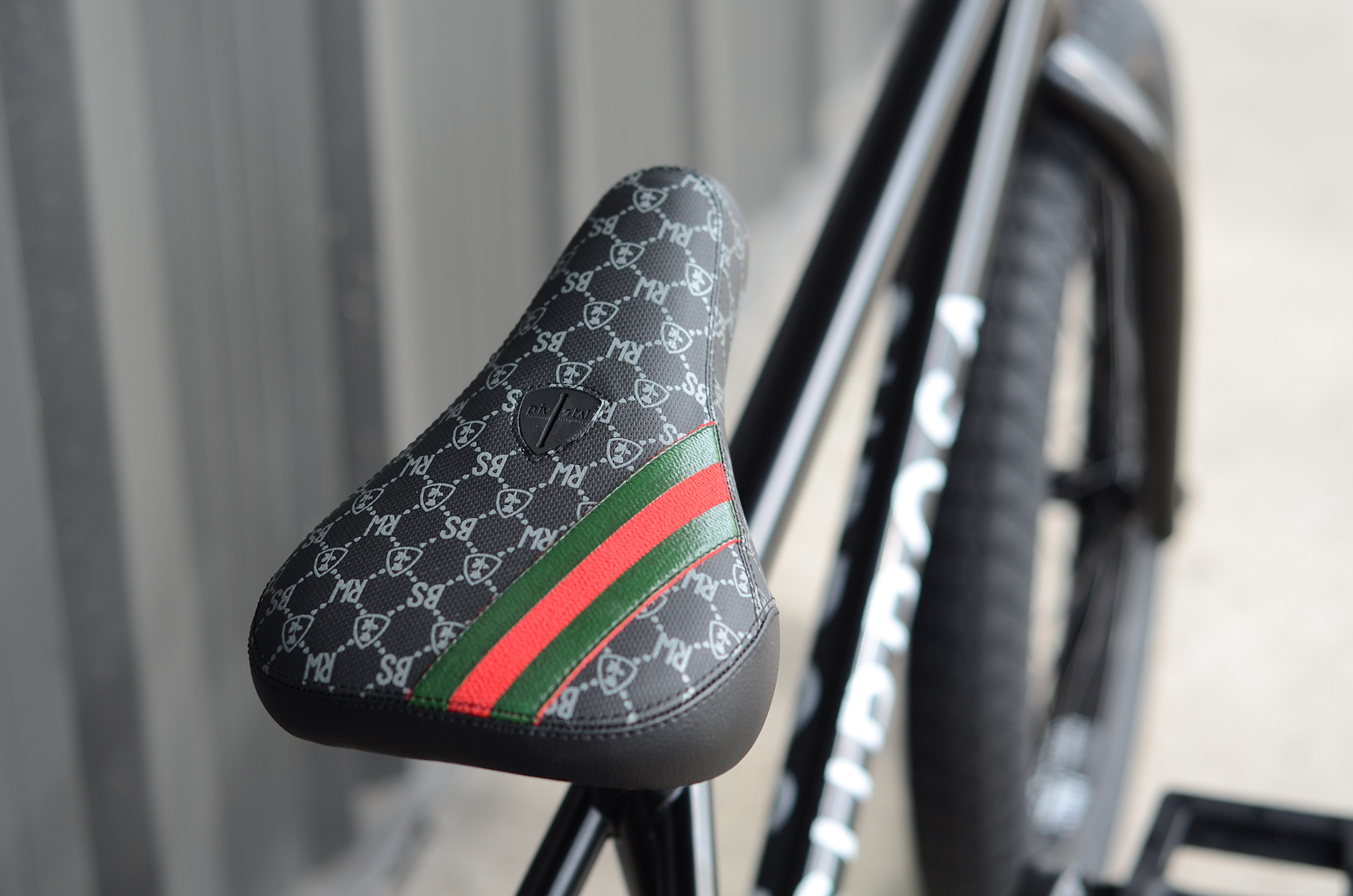 Gucci cheap bike seat